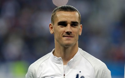 8博快讯-三笘薰突破集锦全网疯传